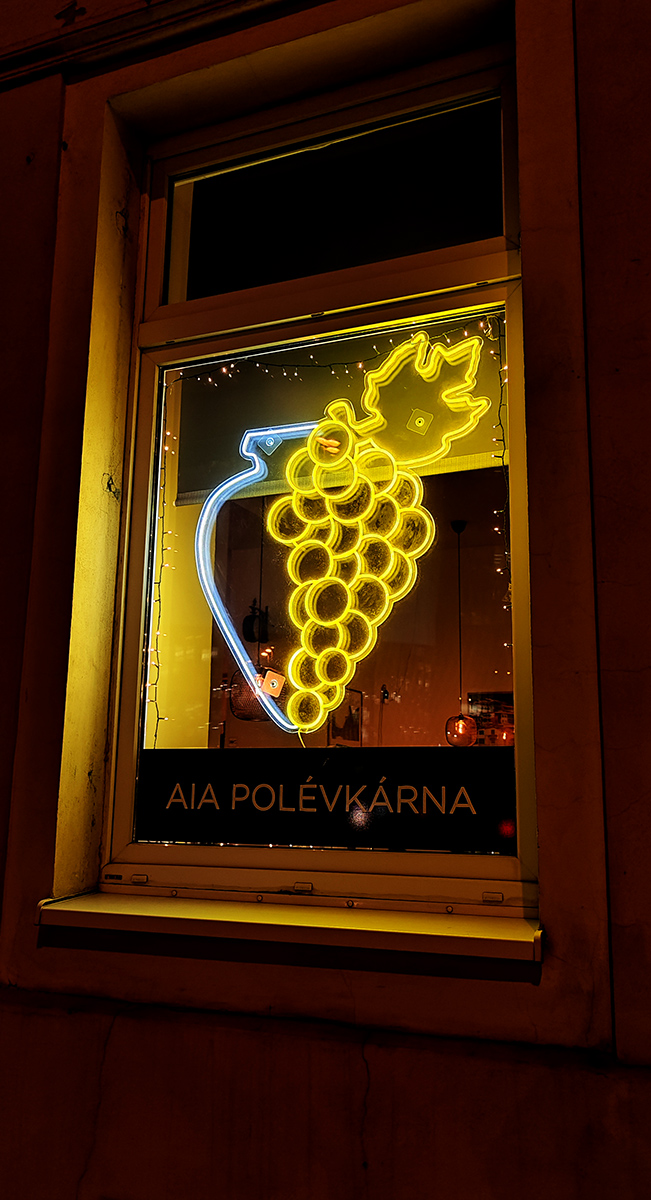 Neonové nápisy Wine Neon (2)